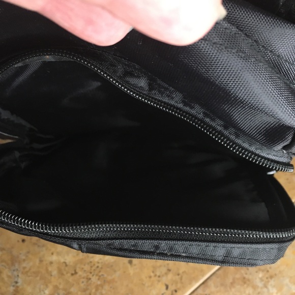 Walt Disney world Mickey & Goofy on small bag - Picture 3 of 5